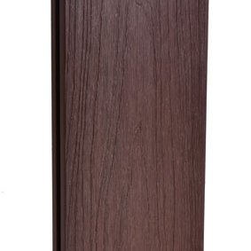 Bongywood capped composite decking in redwood texture