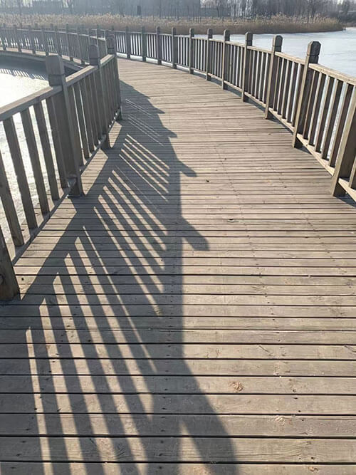 composite decking vs wood decking