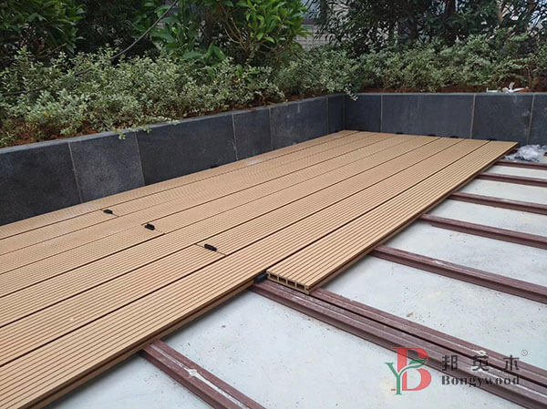4.hidden-fastener-pin-installation-composite-decking Step-by-step installation of hidden fastener pins for WPC decking.