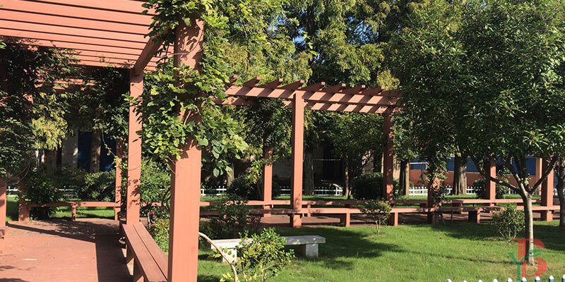 WPC pergola benefits showing effortless maintenance, superior durability, and eco-friendly build